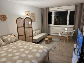Studio Voltaire avec parking gratuit